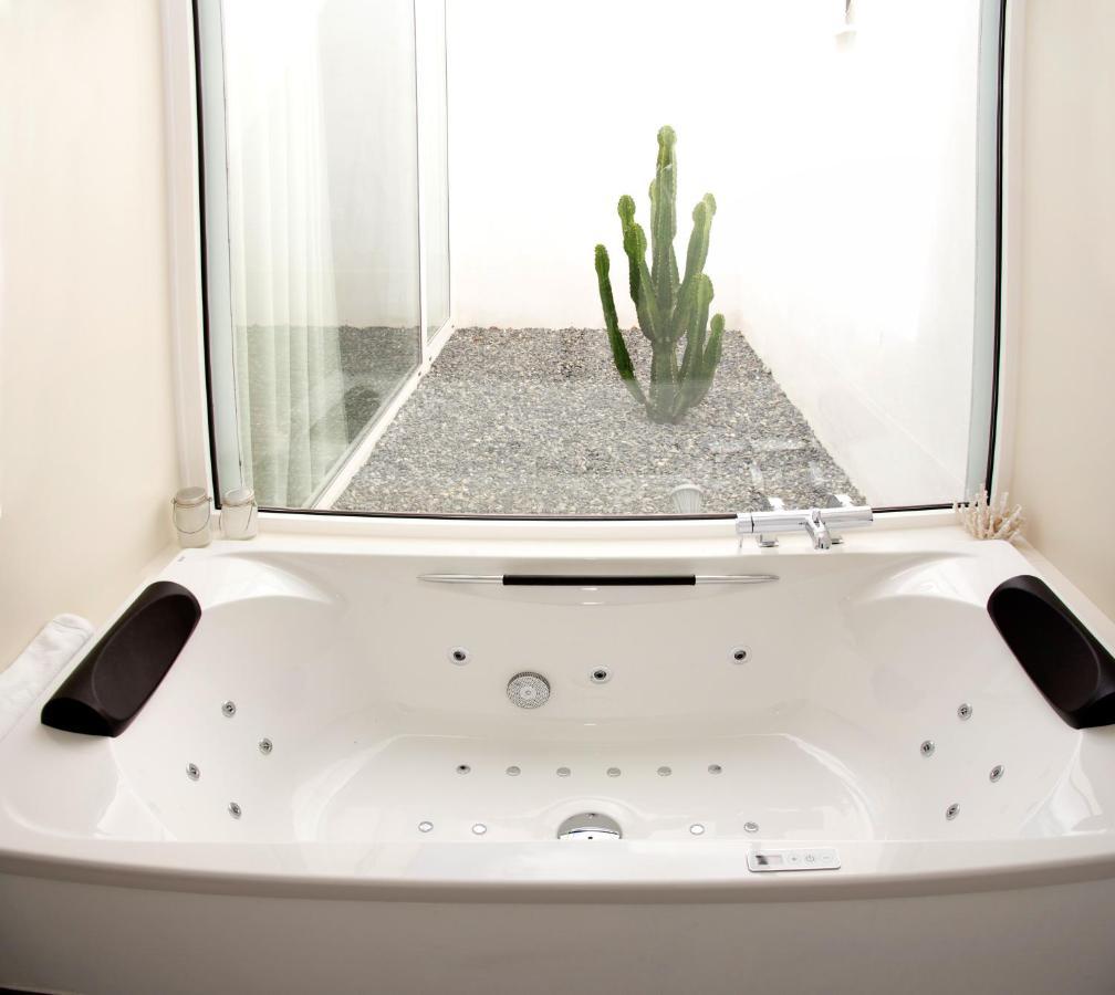 Hotel Mar D'Espills - Adults Only El Poble Nou del Delta Ngoại thất bức ảnh